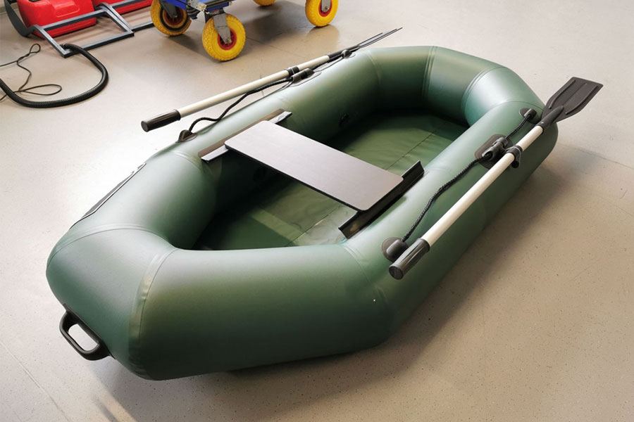 Лодка надувная с веслами - выбор правильной модели для рыбалки